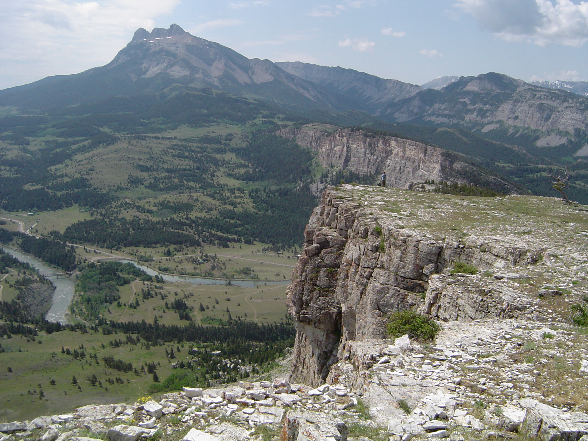 The rock is getting thinner farther away.