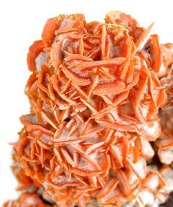 The orange wulfenite is bladed