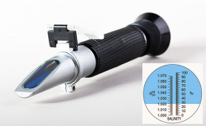 Picture of a handheld refractometer