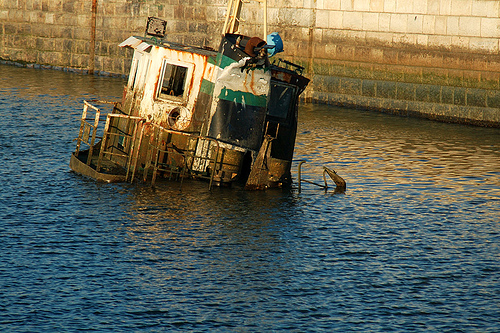 Image of a sinking boat