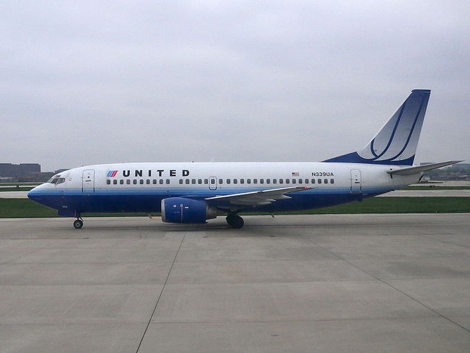 Photograph of a United Airlines airplane.