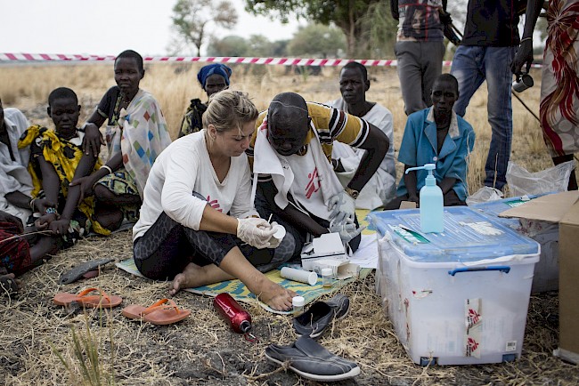 Outdoor support clinics, Thaker. Leer, South Sudan, 18 March 2017