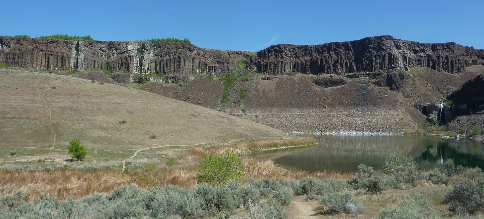 Potholes Coulee near Wenatchee, Washington.