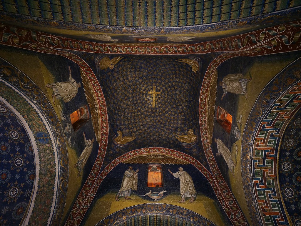 A view of the sparling dome with its surrounding mosaics.