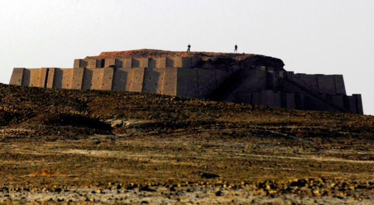 A photo of the ziggurat today. The upper parts are gone.