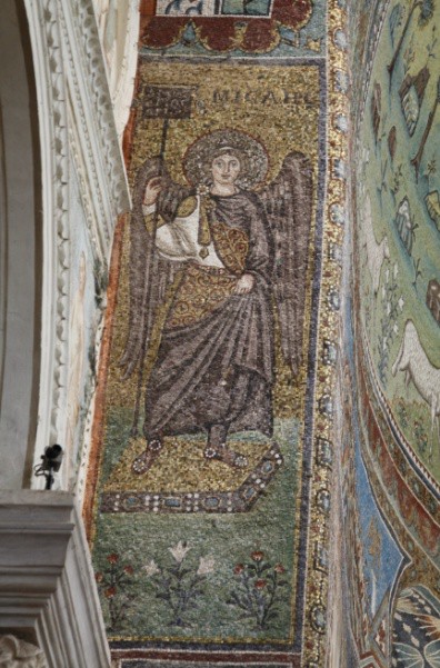 An angel in a purple robe. Refer to the text for details.