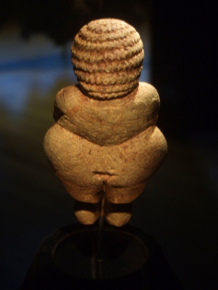 Back view of the Venus of Willendorf.