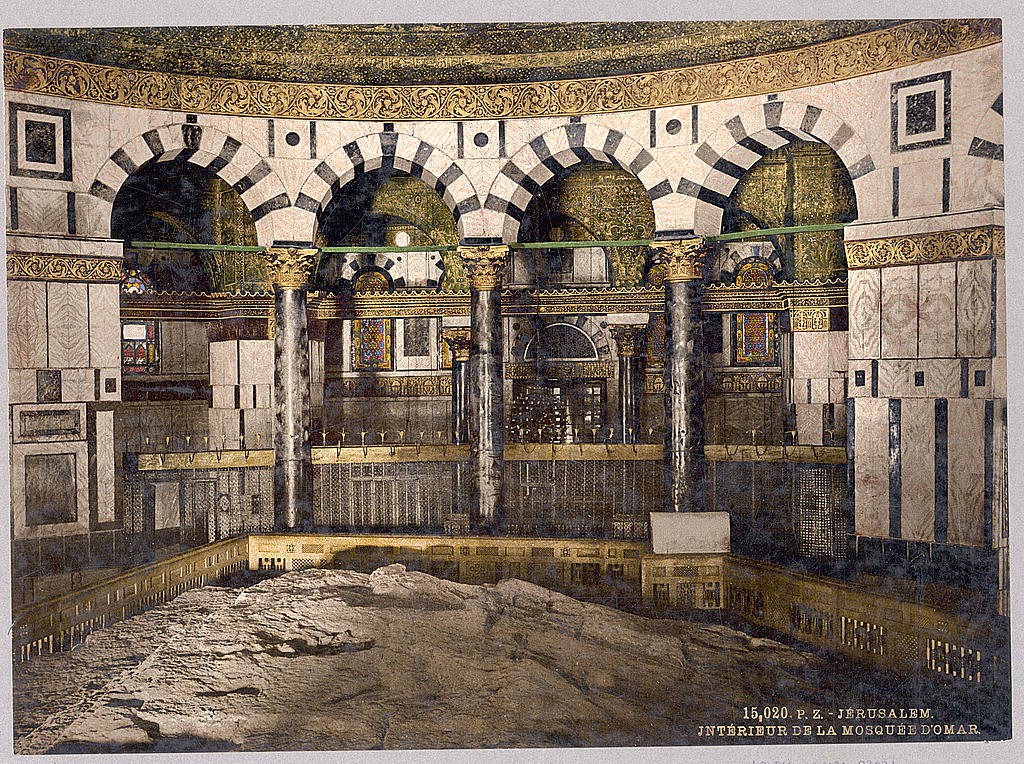 An illustration from a manuscript that identifies the interior and exterior by removing the ceiling. A man sits outside while women sit inside.