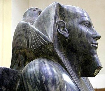 Close-up view of the head of Khafre’s statue.