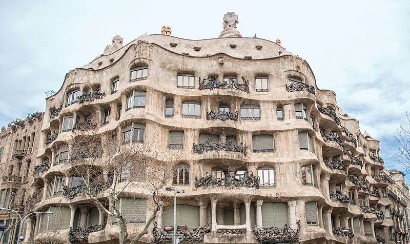 Antoni Gaudi, Casa Mila, 1907, Barcelona, Spain. Apartment house.