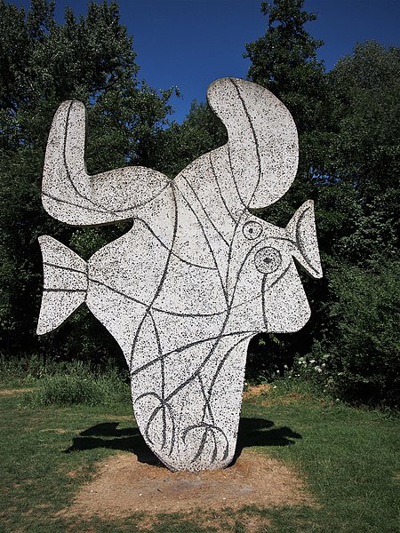 Pablo Picasso and Carl Nesjar, Figure découpéé, 1965, concrete
