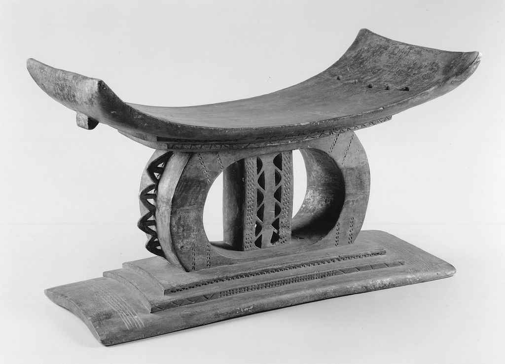 Ashanti, Ghana, Stool of the King, wood, Brooklyn Museum, 14x24 1/4x12 ½".